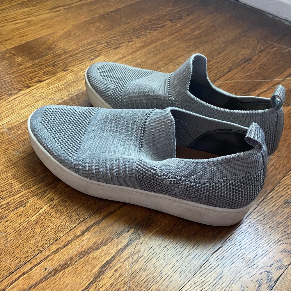A New Day slip on tennis shoes